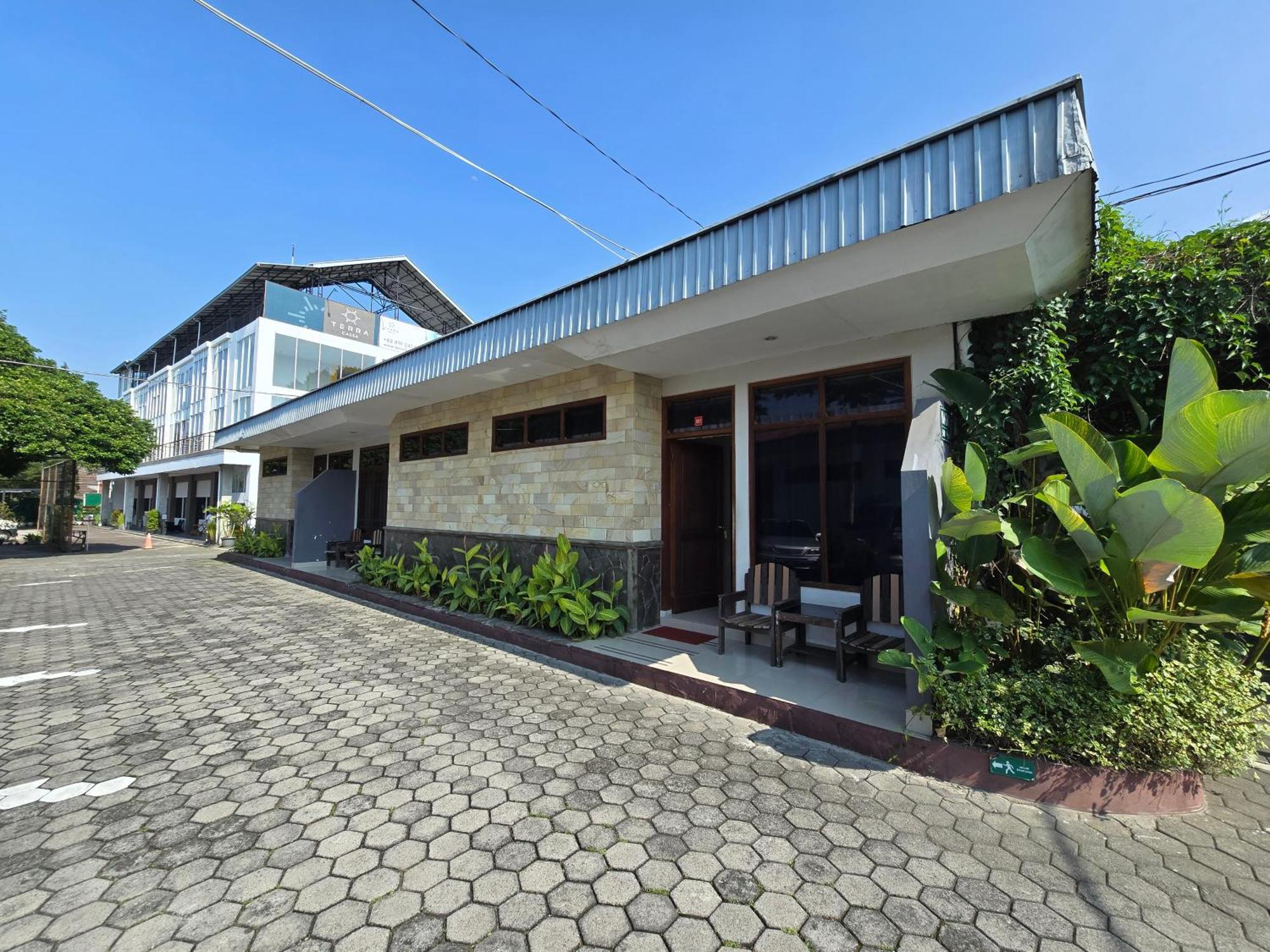 Kusma Hotel Bandungan Semarang Exterior foto